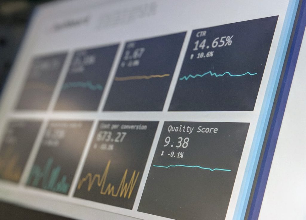 turned-on-monitoring-screen-qwtcej5clys Data reporting dashboard on a laptop screen.